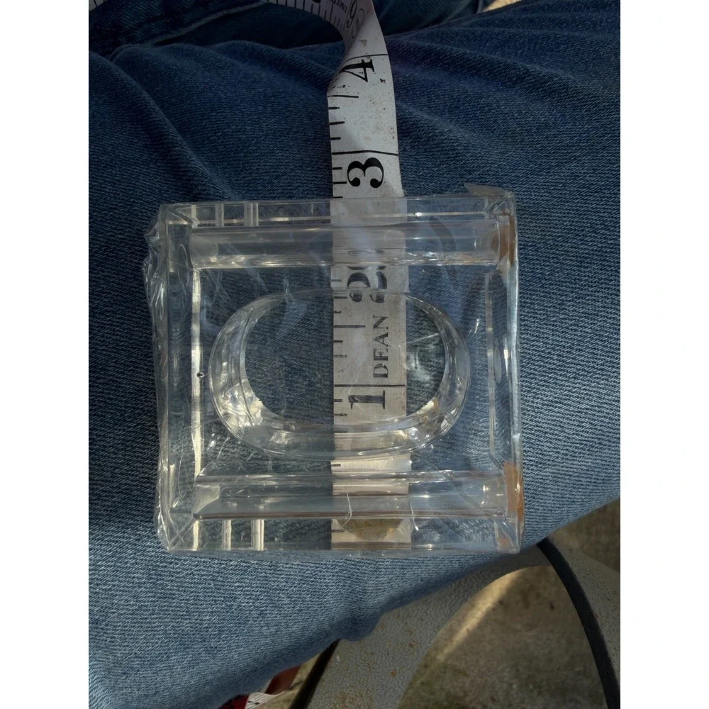 Vintage Acrylic Napkin Ring Salt & Pepper Shaker Combination Holders Set of 4‎